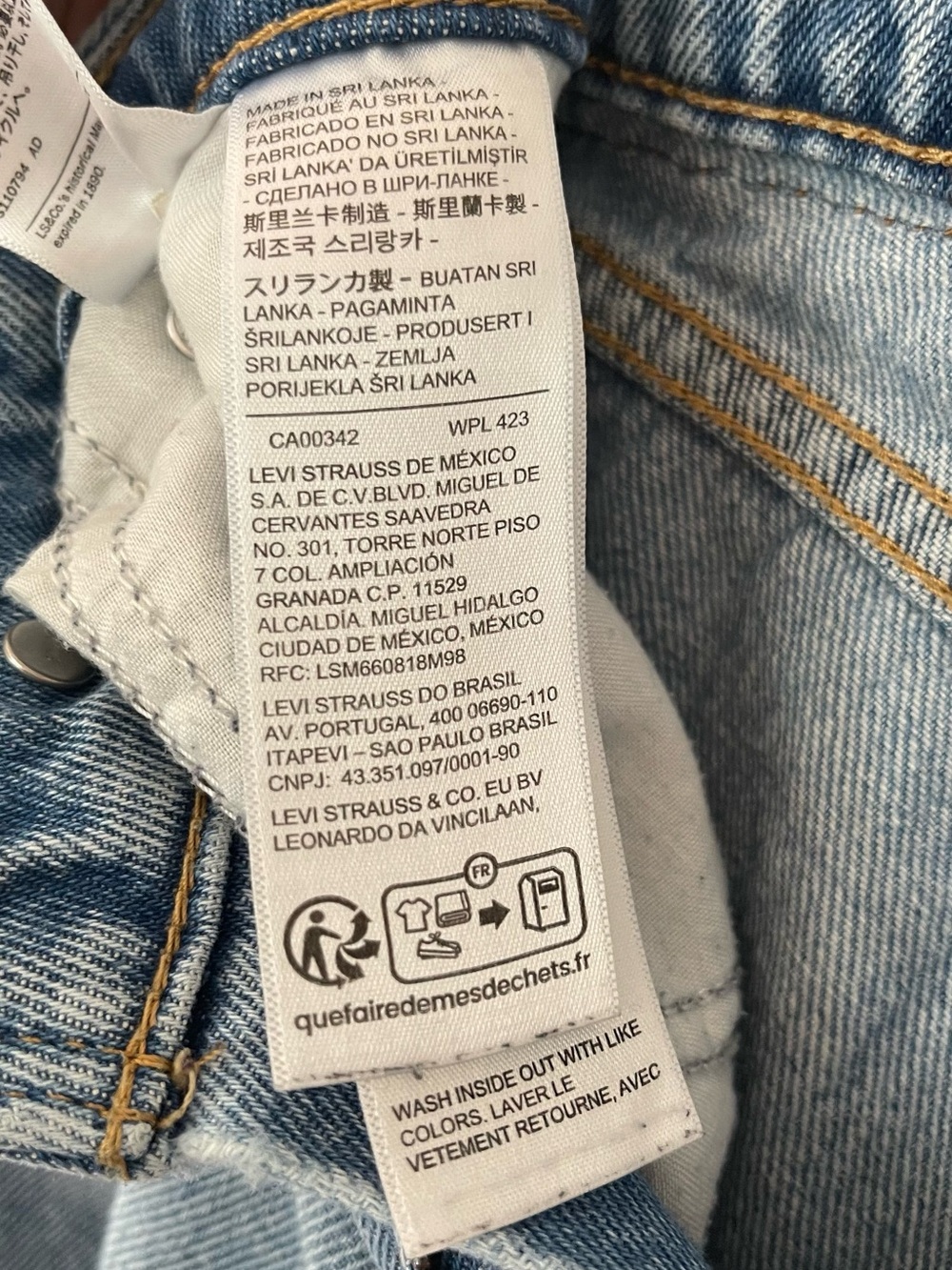 Levi’s Superlow Light Wash Relaxed Wide Leg Jeans Size 30 - Picture 6 of 7
